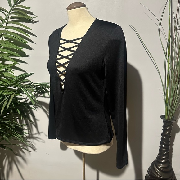 Cute sexy longsleeve top - Picture 3 of 3